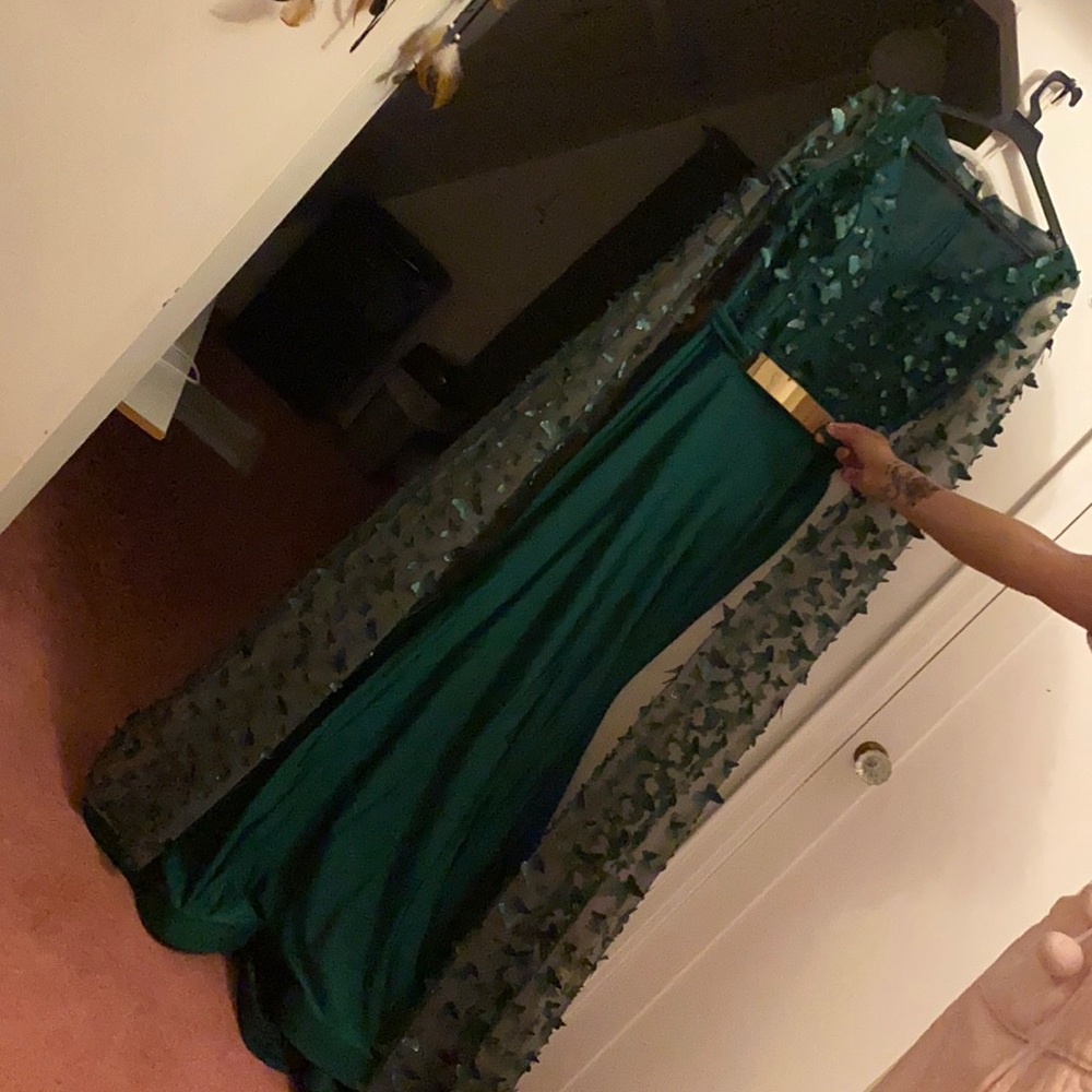 Size 6 right mermaid dress
